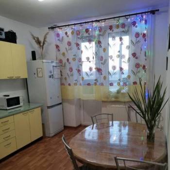 Продается 3-х комнатная квартира, 104 м²