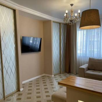 Продается 1-комнатная квартира, 48 м²