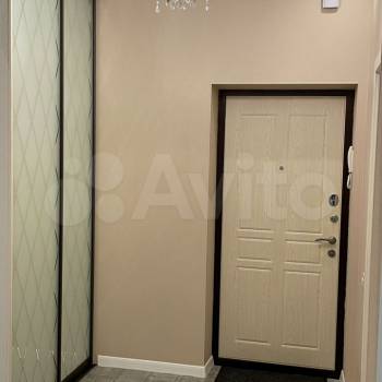 Продается 1-комнатная квартира, 48 м²