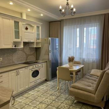 Продается 1-комнатная квартира, 48 м²