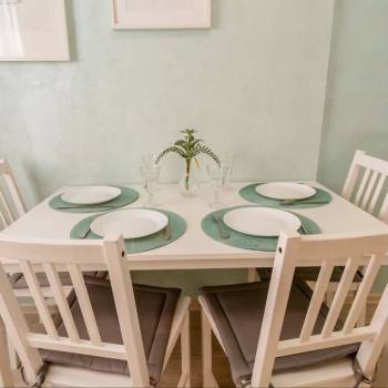 Продается 1-комнатная квартира, 44 м²