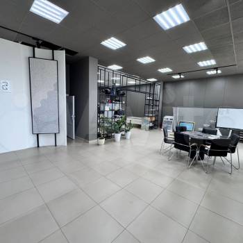 Сдается Нежилое помещение, 228 м²