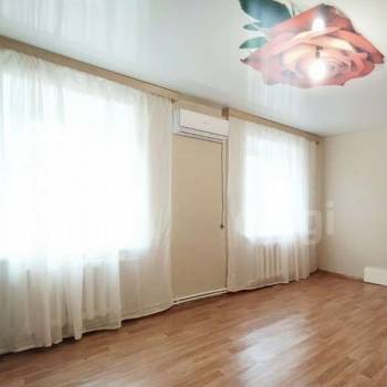 Продается 1-комнатная квартира, 30 м²