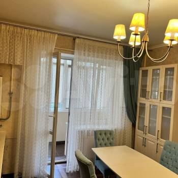 Сдается Многокомнатная квартира, 106 м²