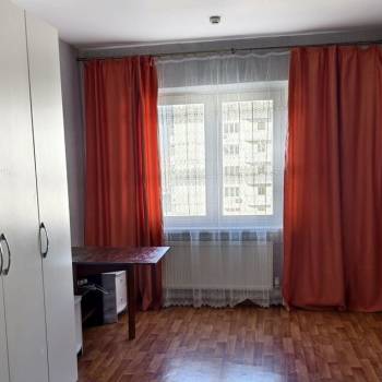 Продается 1-комнатная квартира, 37 м²