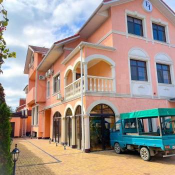 Сдается Нежилое помещение, 200 м²