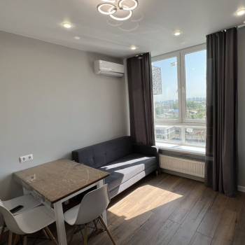 Сдается 1-комнатная квартира, 40 м²