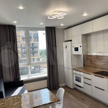 Сдается 1-комнатная квартира, 40 м²