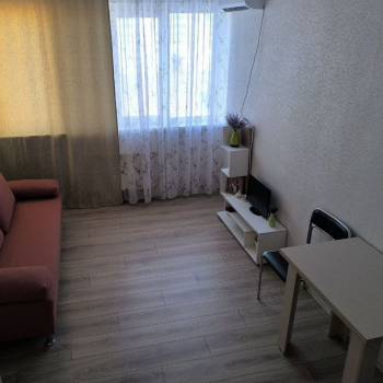 Продается 1-комнатная квартира, 44 м²
