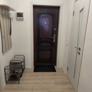 Продается 1-комнатная квартира, 44 м²