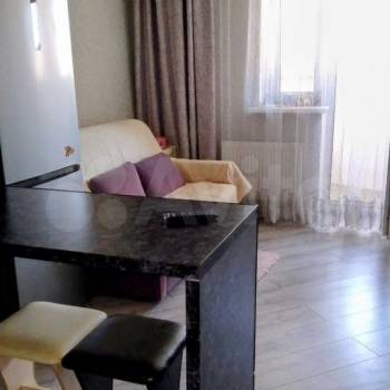 Продается 1-комнатная квартира, 42,9 м²