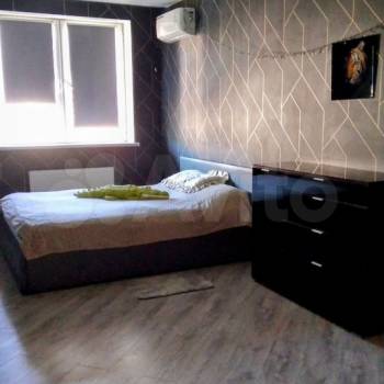 Продается 1-комнатная квартира, 42,9 м²