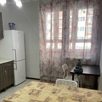 Продается 1-комнатная квартира, 41,3 м²