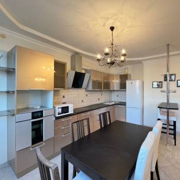 Сдается Многокомнатная квартира, 100 м²