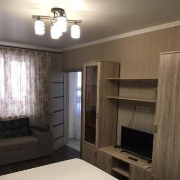 Сдается 1-комнатная квартира, 41 м²