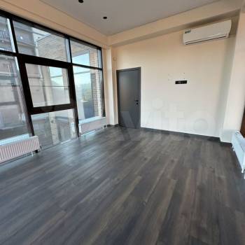 Сдается Нежилое помещение, 131 м²