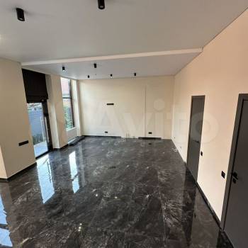 Сдается Нежилое помещение, 131 м²