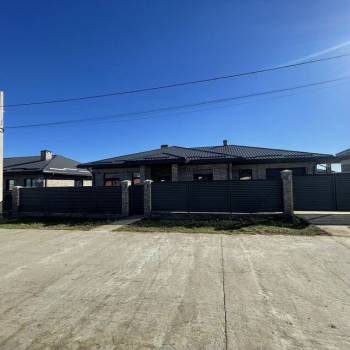 Продается Дом, 185 м²