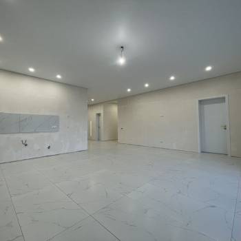 Продается Дом, 185 м²