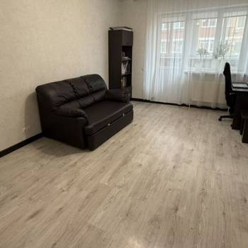 Продается 2-х комнатная квартира, 70 м²