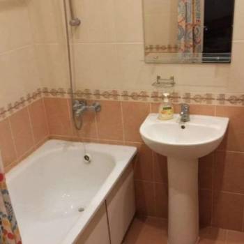 Сдается 1-комнатная квартира, 42 м²