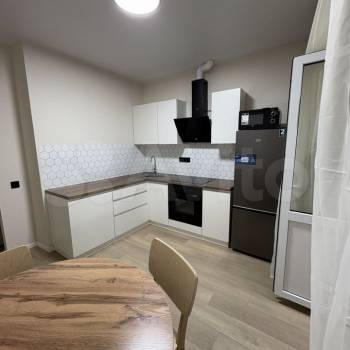 Сдается 1-комнатная квартира, 37 м²