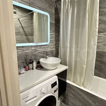 Продается 1-комнатная квартира, 37 м²