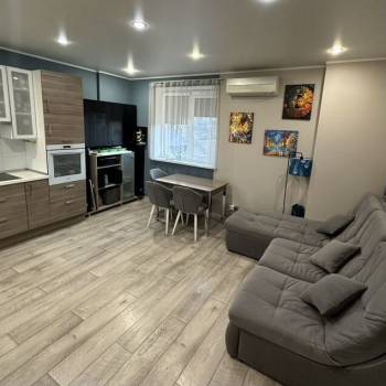 Продается 2-х комнатная квартира, 57,8 м²