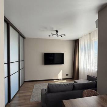 Продается 1-комнатная квартира, 32 м²