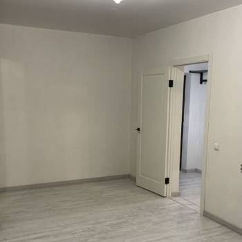 Продается 1-комнатная квартира, 39 м²