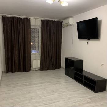 Продается 1-комнатная квартира, 39 м²