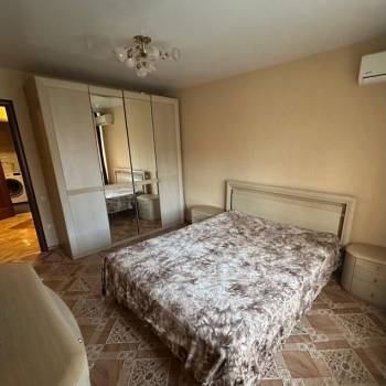 Сдается Многокомнатная квартира, 70 м²