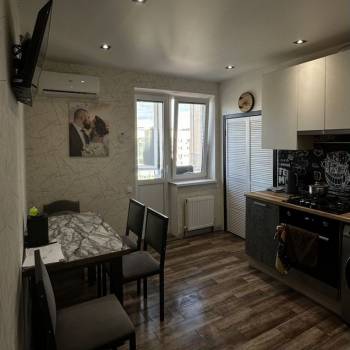 Продается 2-х комнатная квартира, 57 м²