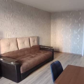 Сдается 1-комнатная квартира, 42 м²