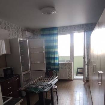 Сдается 1-комнатная квартира, 42 м²