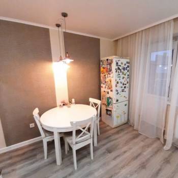 Продается 1-комнатная квартира, 36 м²