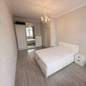 Сдается 1-комнатная квартира, 42 м²