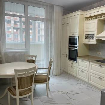 Сдается 1-комнатная квартира, 46 м²