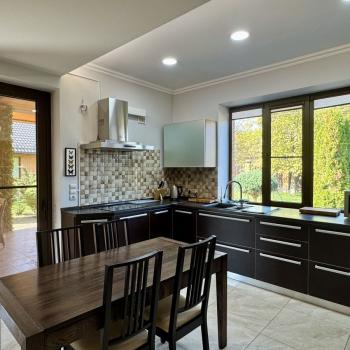 Продается Дом, 208 м²