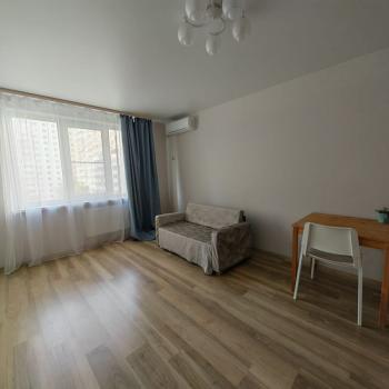 Продается 1-комнатная квартира, 37,4 м²