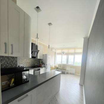 Сдается 2-х комнатная квартира, 84 м²