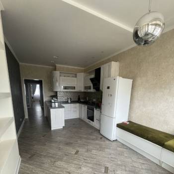 Сдается 2-х комнатная квартира, 84 м²