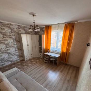 Сдается 2-х комнатная квартира, 70 м²