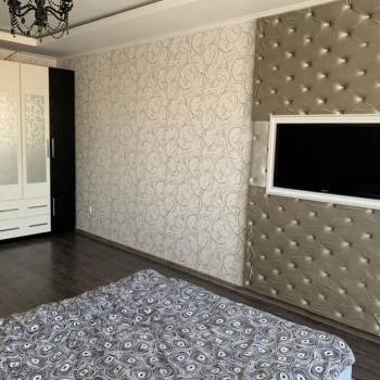 Сдается 2-х комнатная квартира, 83 м²