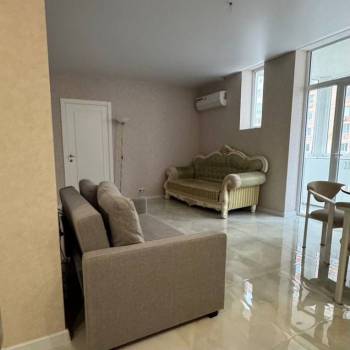 Продается 2-х комнатная квартира, 83 м²