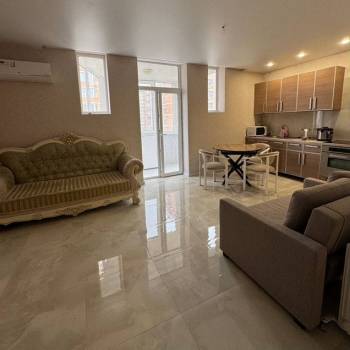 Продается 2-х комнатная квартира, 83 м²