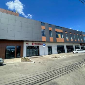 Сдается Нежилое помещение, 130 м²