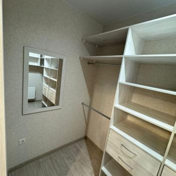 Продается 1-комнатная квартира, 41 м²