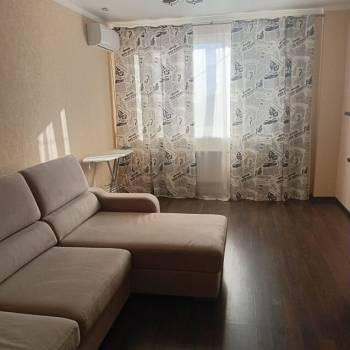 Сдается 1-комнатная квартира, 43 м²