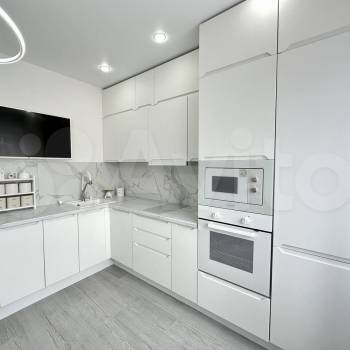 Продается 1-комнатная квартира, 39 м²